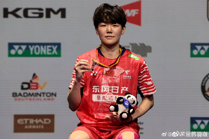 开云-她是陈雨菲的师妹,却因名字惨遭改年龄质疑,&amp;#34;消失&amp;#34;四年终王者归来|韩千禧|羽毛球|德国羽毛球公开赛|女单|冠军_新浪体育_新浪新闻